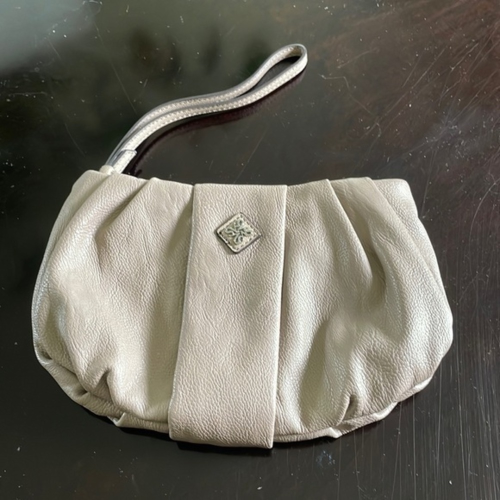 Simply vera Vera Wang, taupe, faux, leather clutch with handle